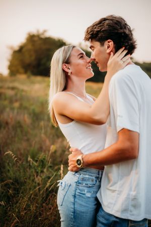 Central PA, Maryland Wedding Photographer, Family Photographer , Newborn lifestyle photographer, Senior Portrait Photographer