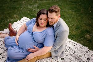 Maternity photography Lancaster County