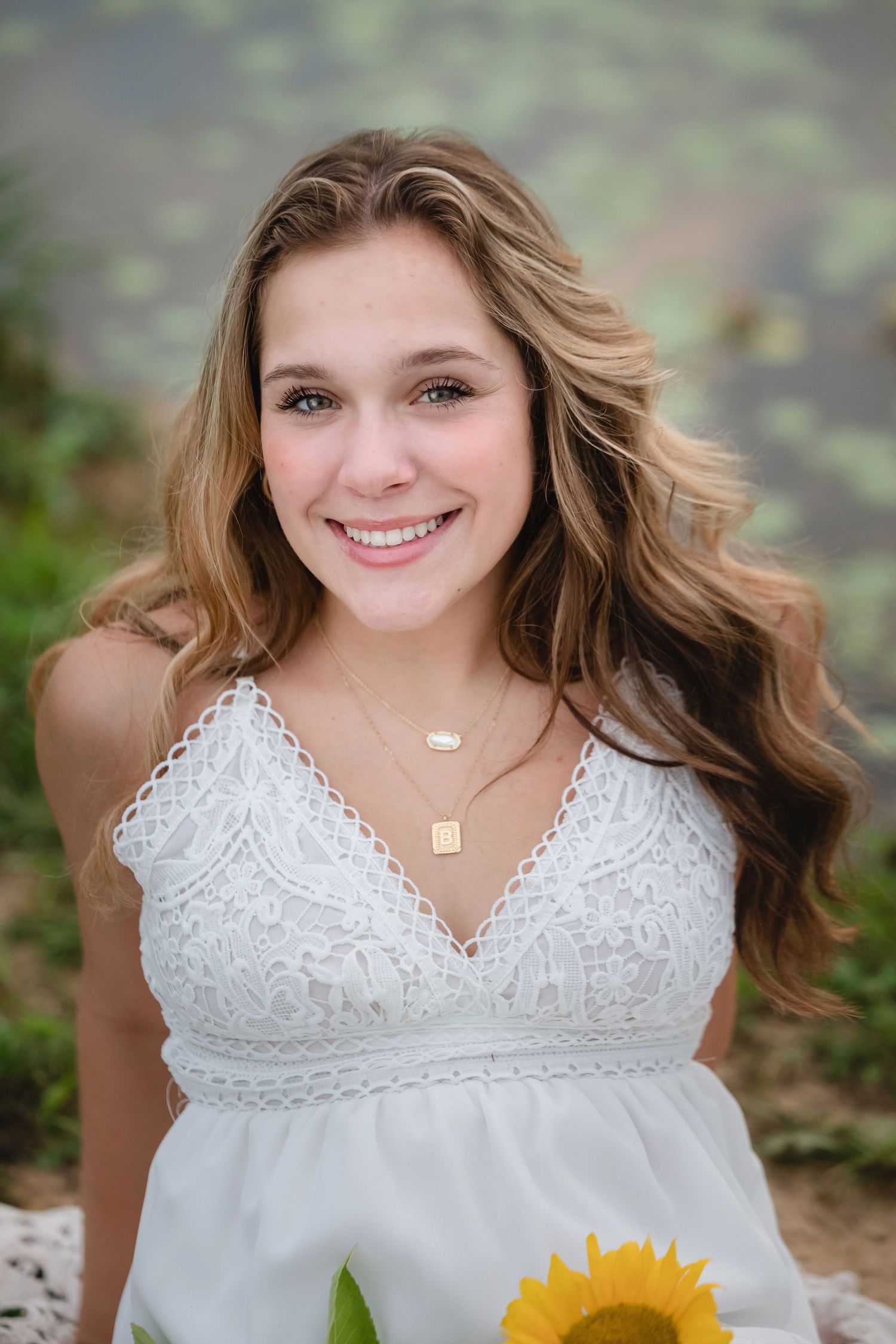 Senior photographer in the Beaver County Area with over 10 years of experience.