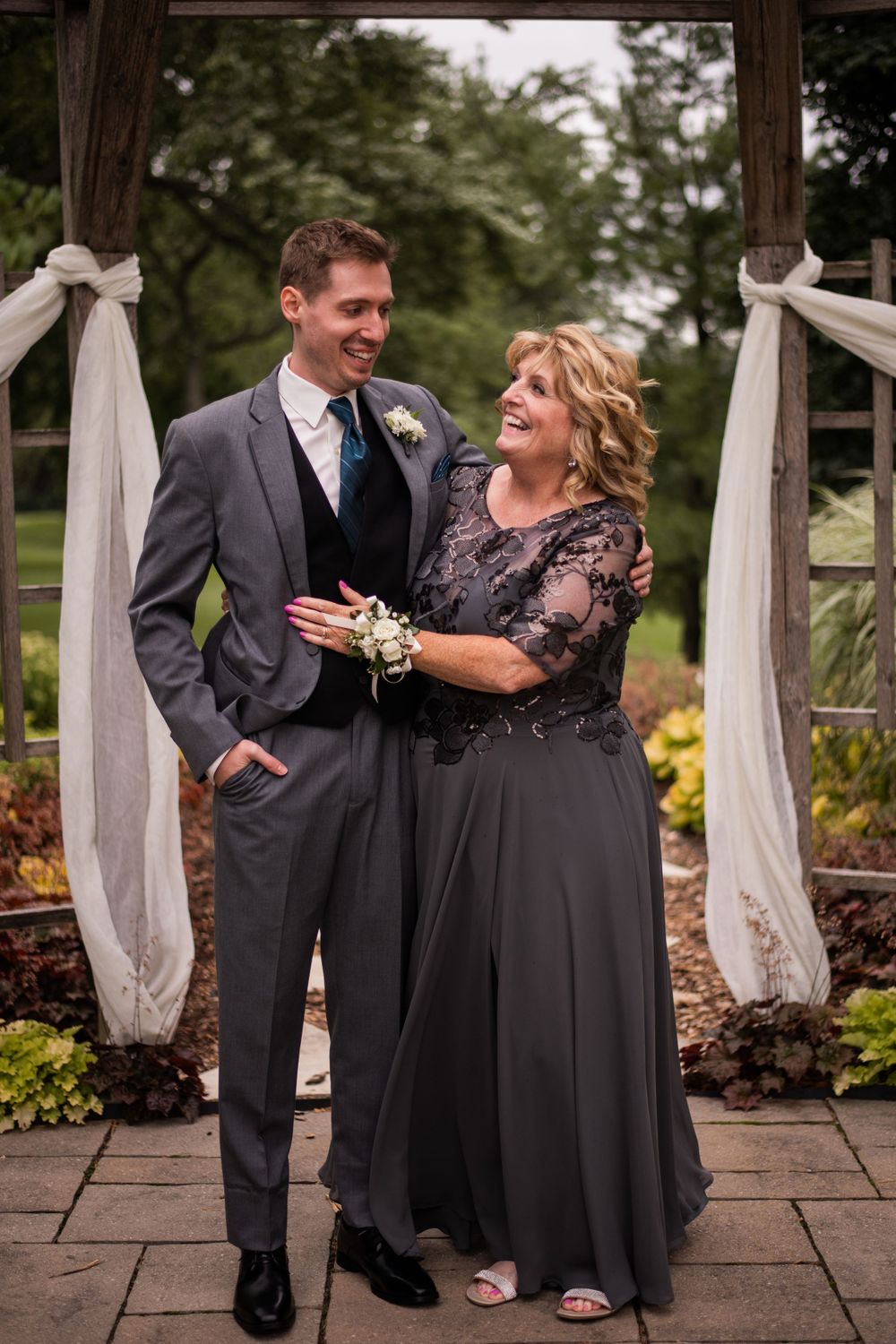 Groom and mother of the groom at Stratford Country Club