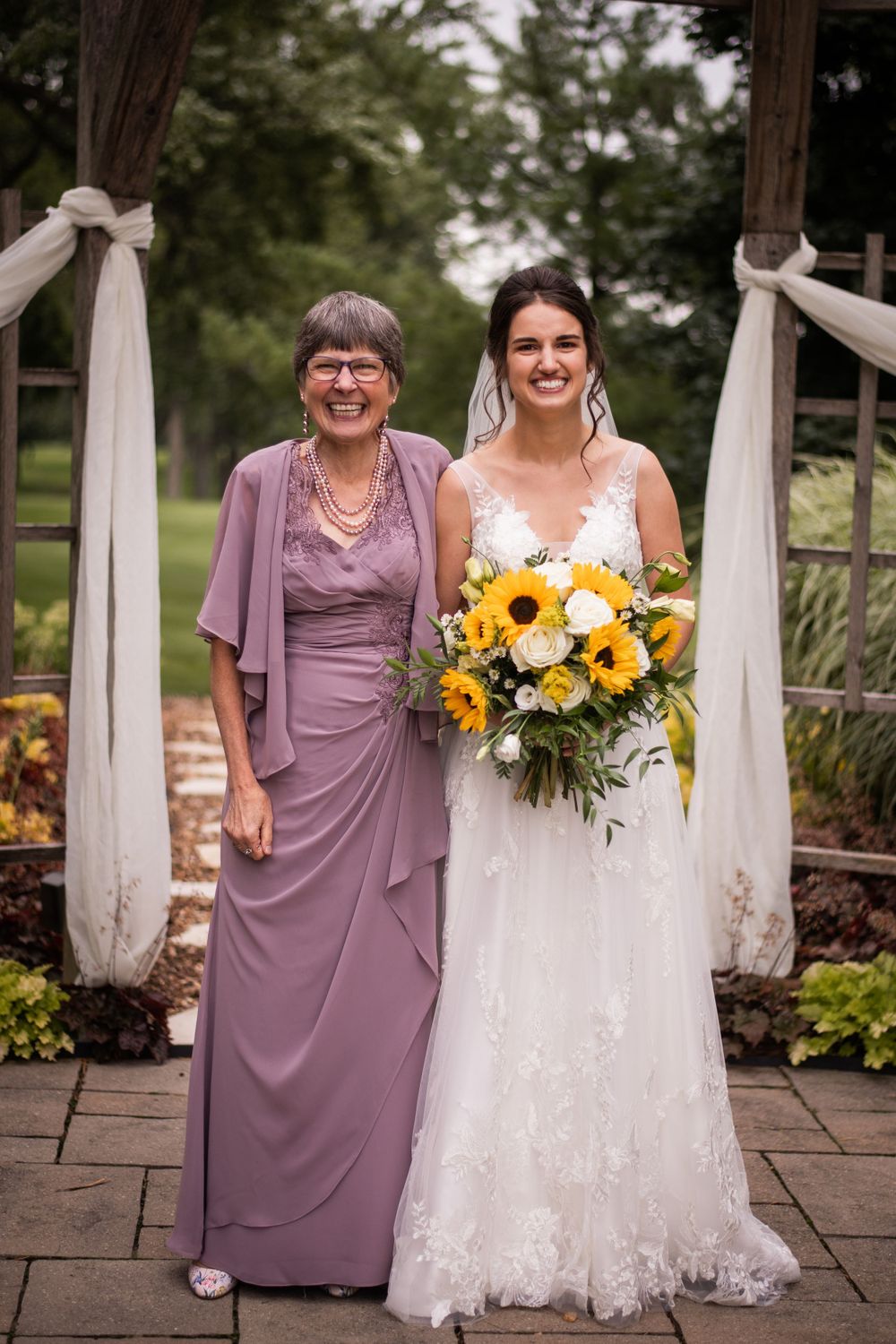 Bride and mother of the bride at Stratford country club