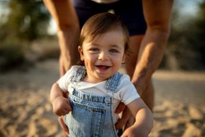 child laughing dubai photographer