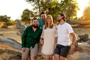 Family photoshoot dubai