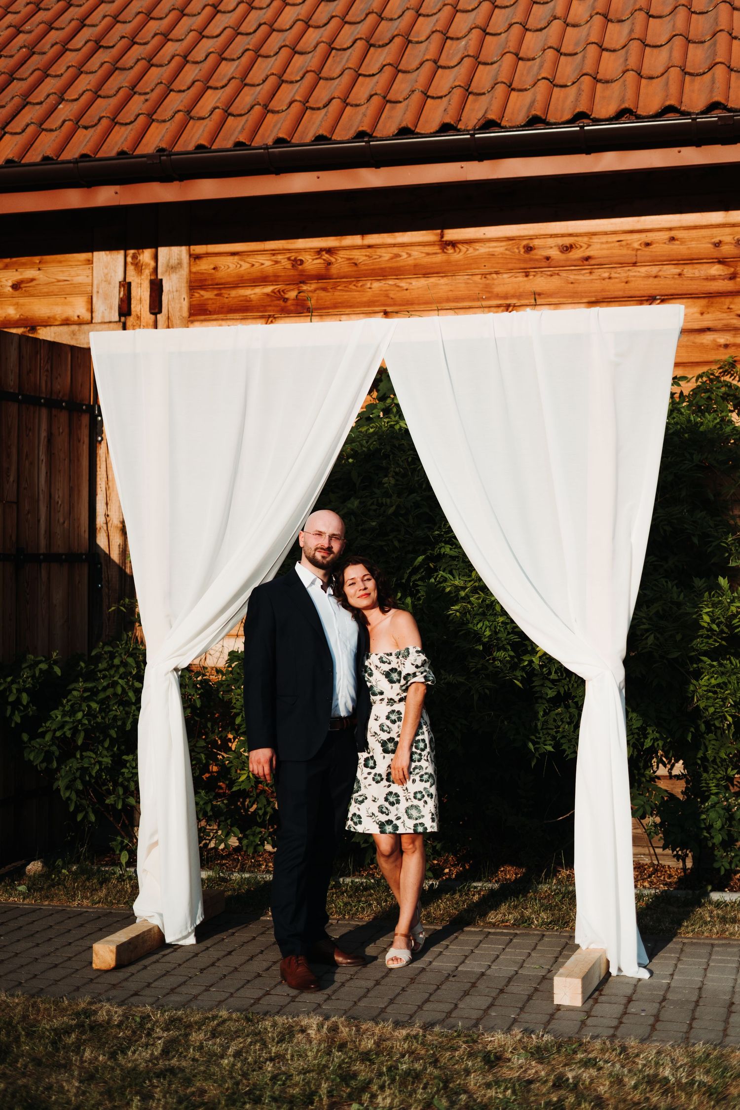 wedding outdoor photo set up