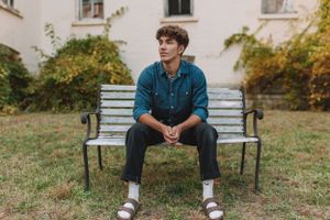 Guy senior photos idea