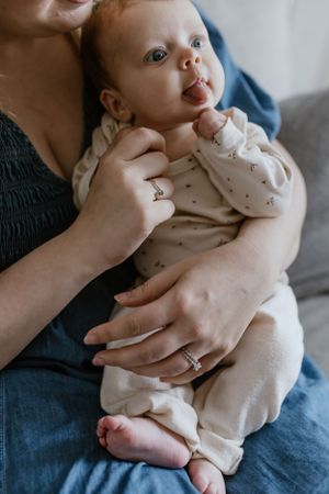 At home family session, Bedford Nova Scotia, Canada - Charlotte Buckle Photography