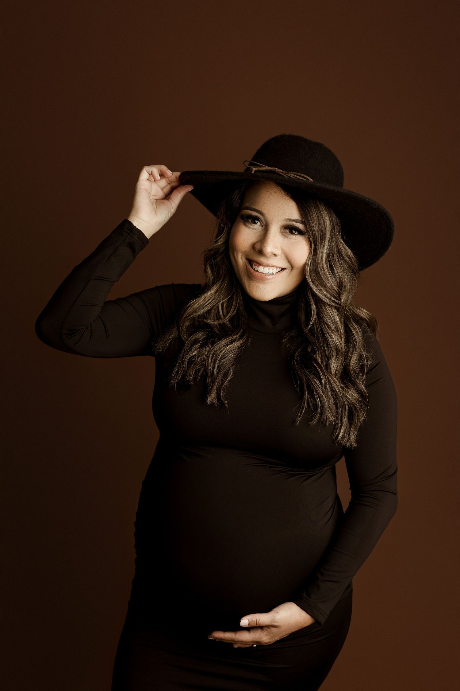 best Wichita newborn portraits, maternity photoshoot near me, KS maternity portrait studio, pregnancy photography Kansas