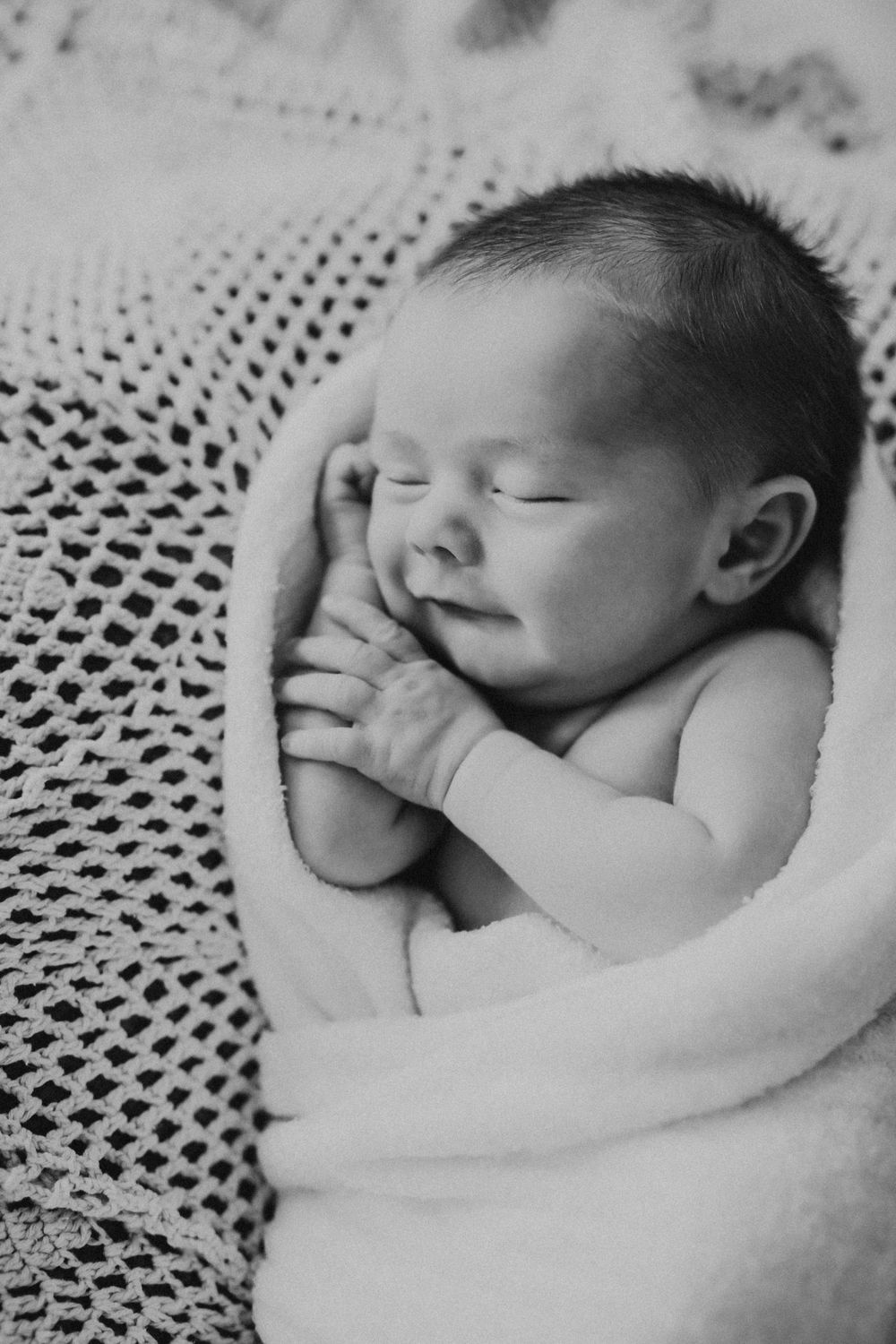 Austin in home newborn pictures