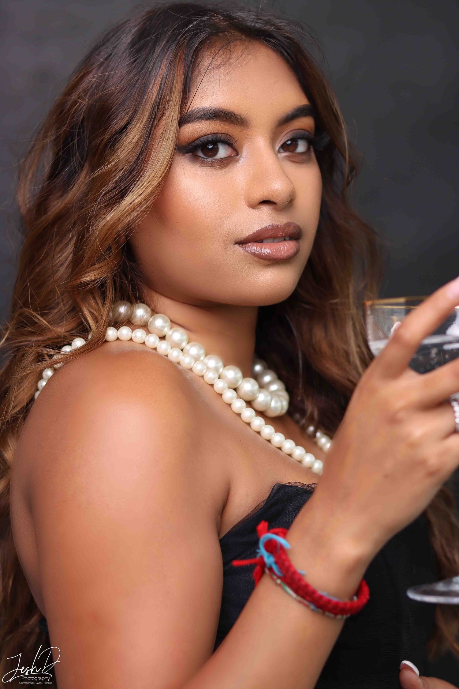 lifestyle, editorial , fashion, model photoshoots , indoor and outdoor with , pro lighting