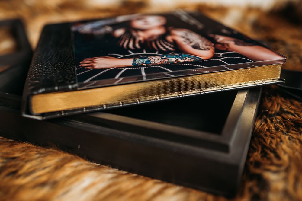 Client boudoir album, Columbus Indiana