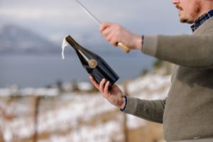 sabering wine at poplar grove winery