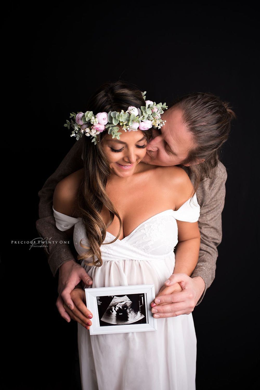 maternity session in studio in Woodbury created by Precious Twenty-One Photography