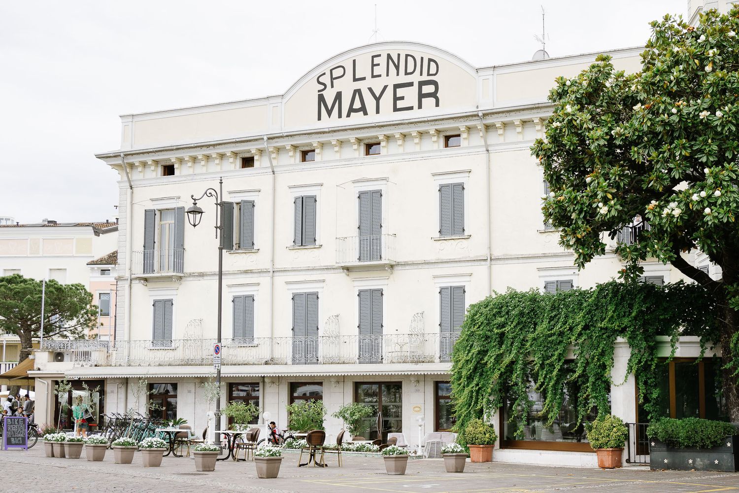 Matrimonio con preparazione sposo a Desenzano del Garda
