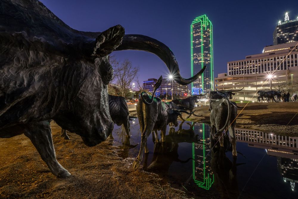 photo of downtown dallas