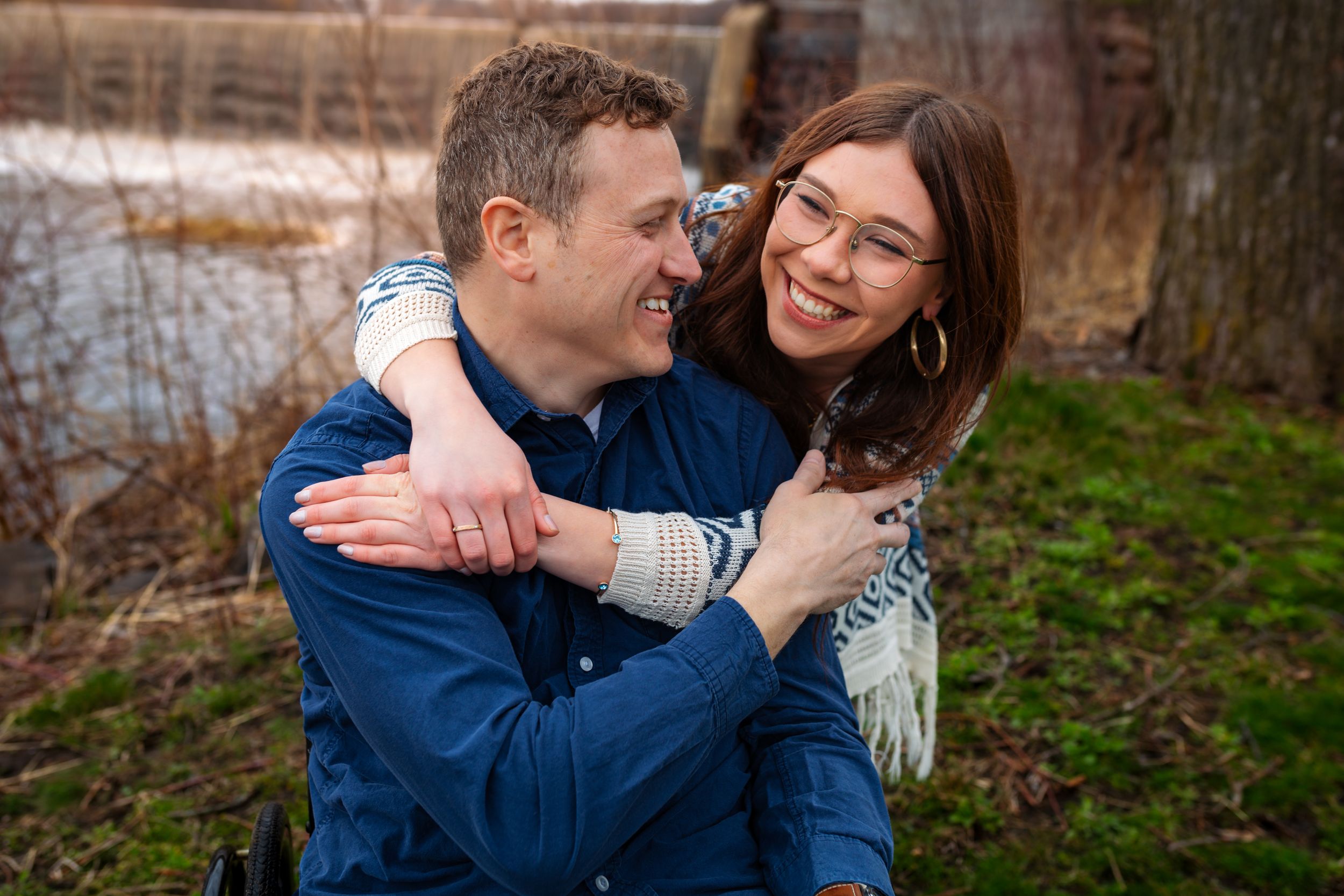 Intimate outdoor couple portrait with natural scenery and emotional connection.
Janesville, WI
Brodhead, WI