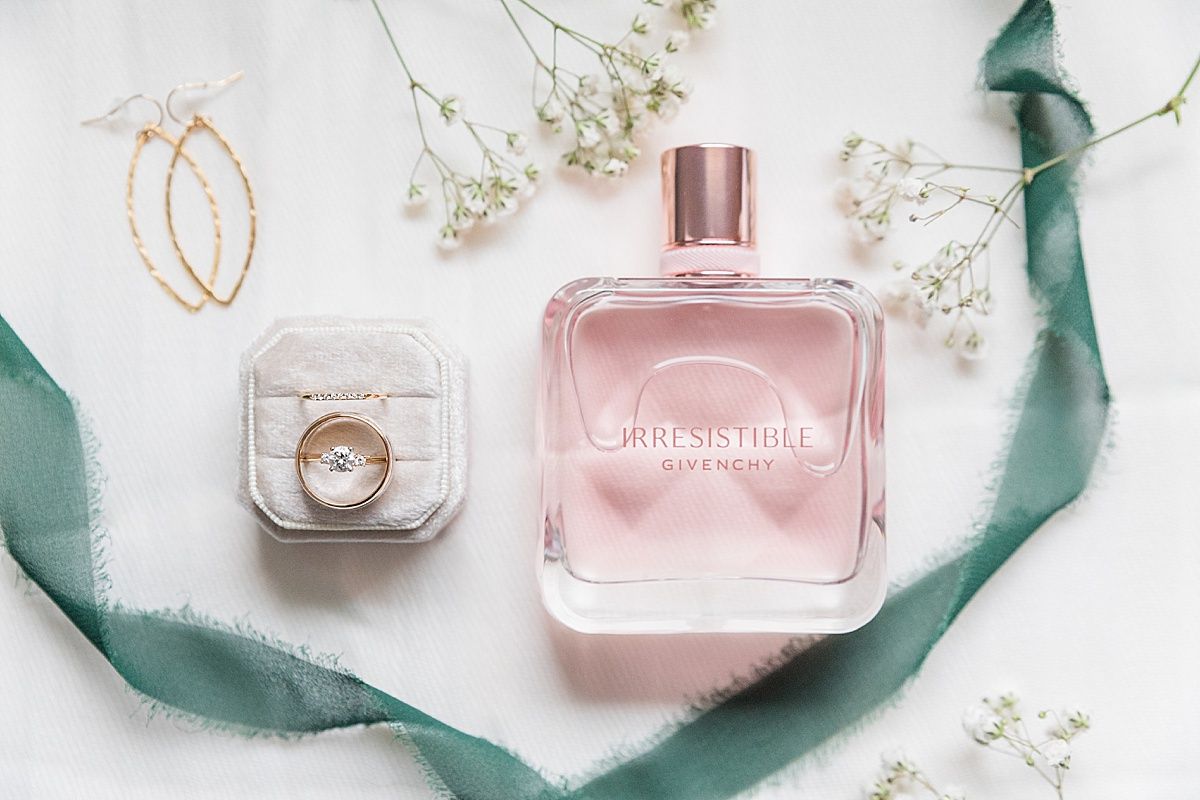 Indianapolis wedding photographer captures flat lay with details