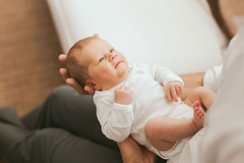 newborn lifestyle photography photo baby motherhood Richmond Virginia Emily Butz M.photo package maternity