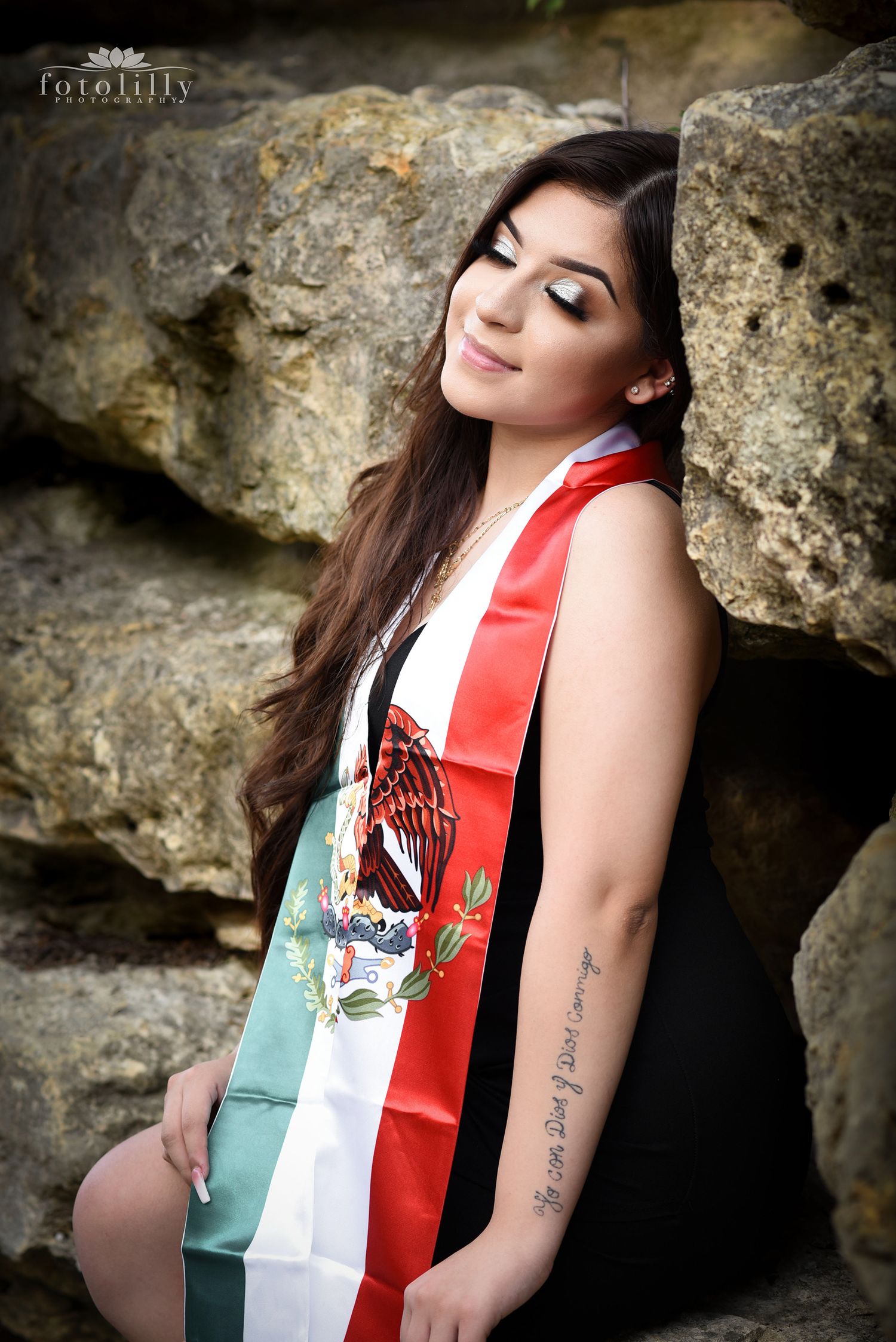 Maritza's Senior Photography Session at Airfield Falls Trails Fort Worth fotolilly photography senior portrait packages