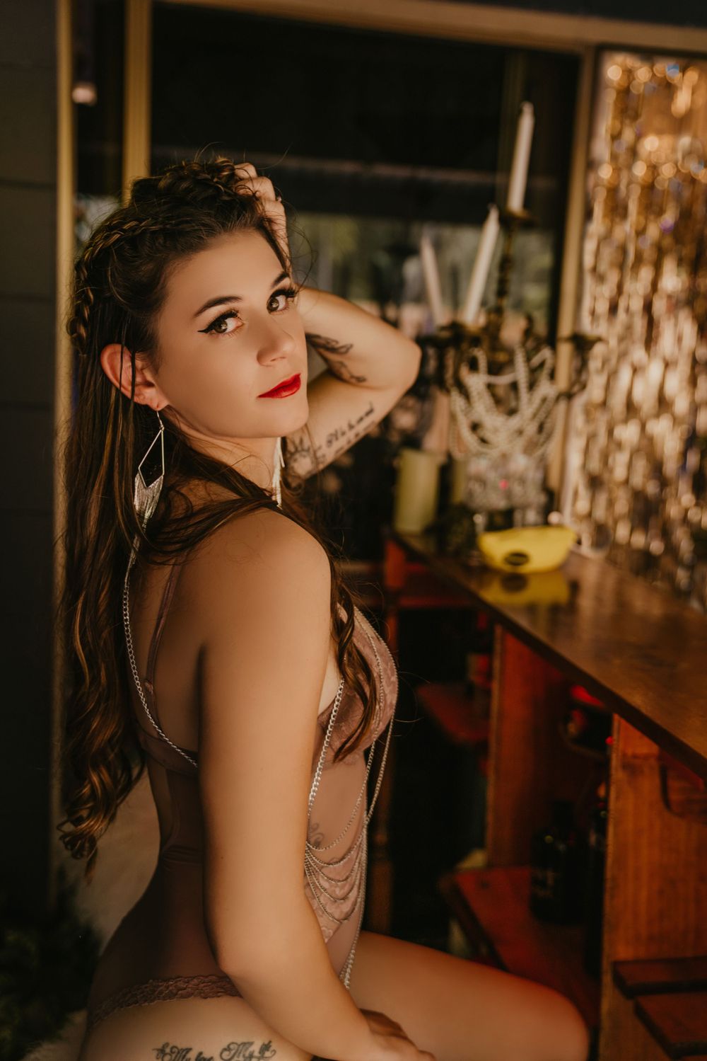 Book your Cairns luxury studio photoshoot experience today, you deserve it! Photography is a huge confidence boost