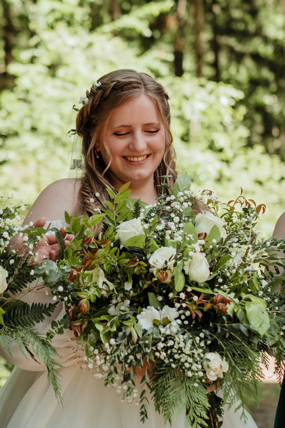 Bride and Homemade Bouquet Intimate Backyard Wedding: Olalla Washington
