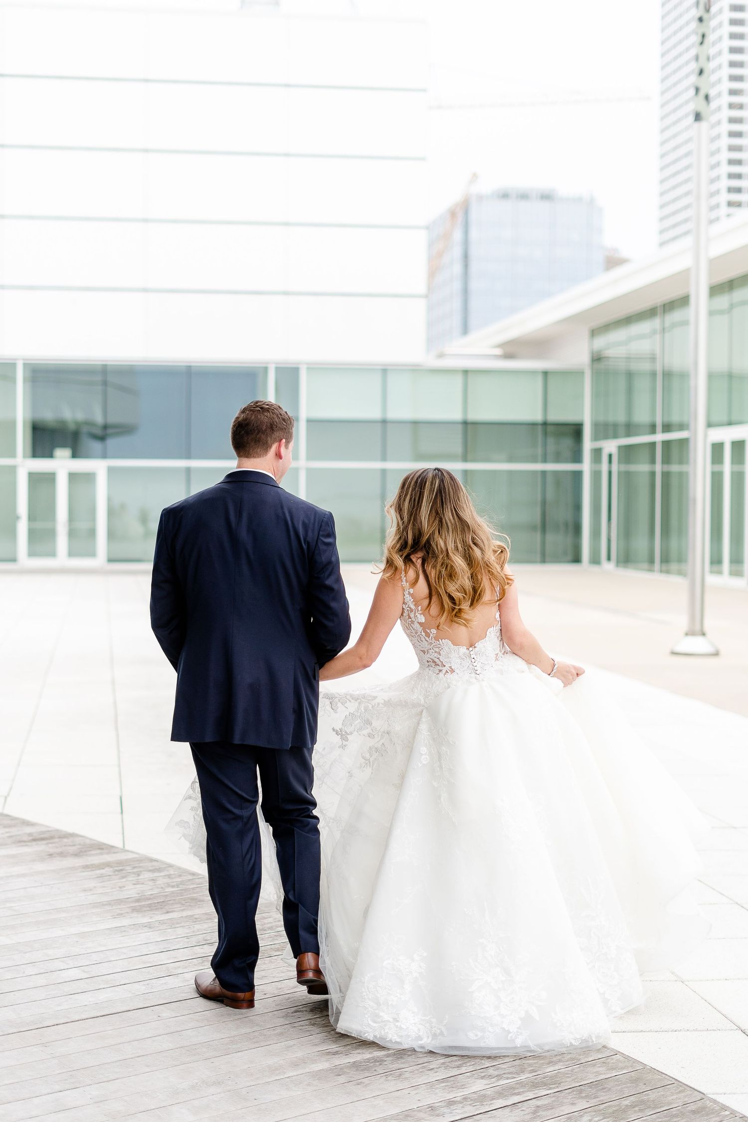 Discovery World Wedding, Milwaukee Lakefront Wedding, Milwaukee Wedding Photographer, Wisconsin Wedding Photos