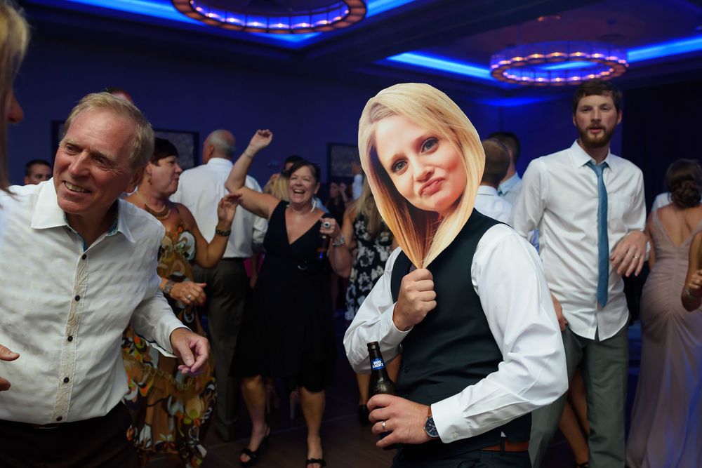 Hilarious moment on dance floor.