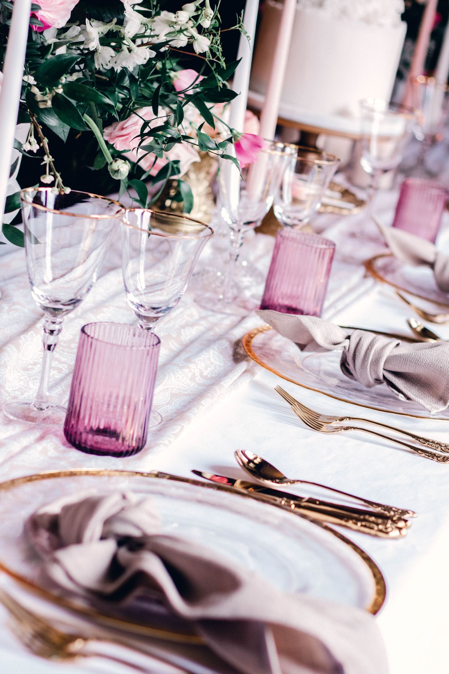 romantic and elegant tablescape etiquette wedding reception decor