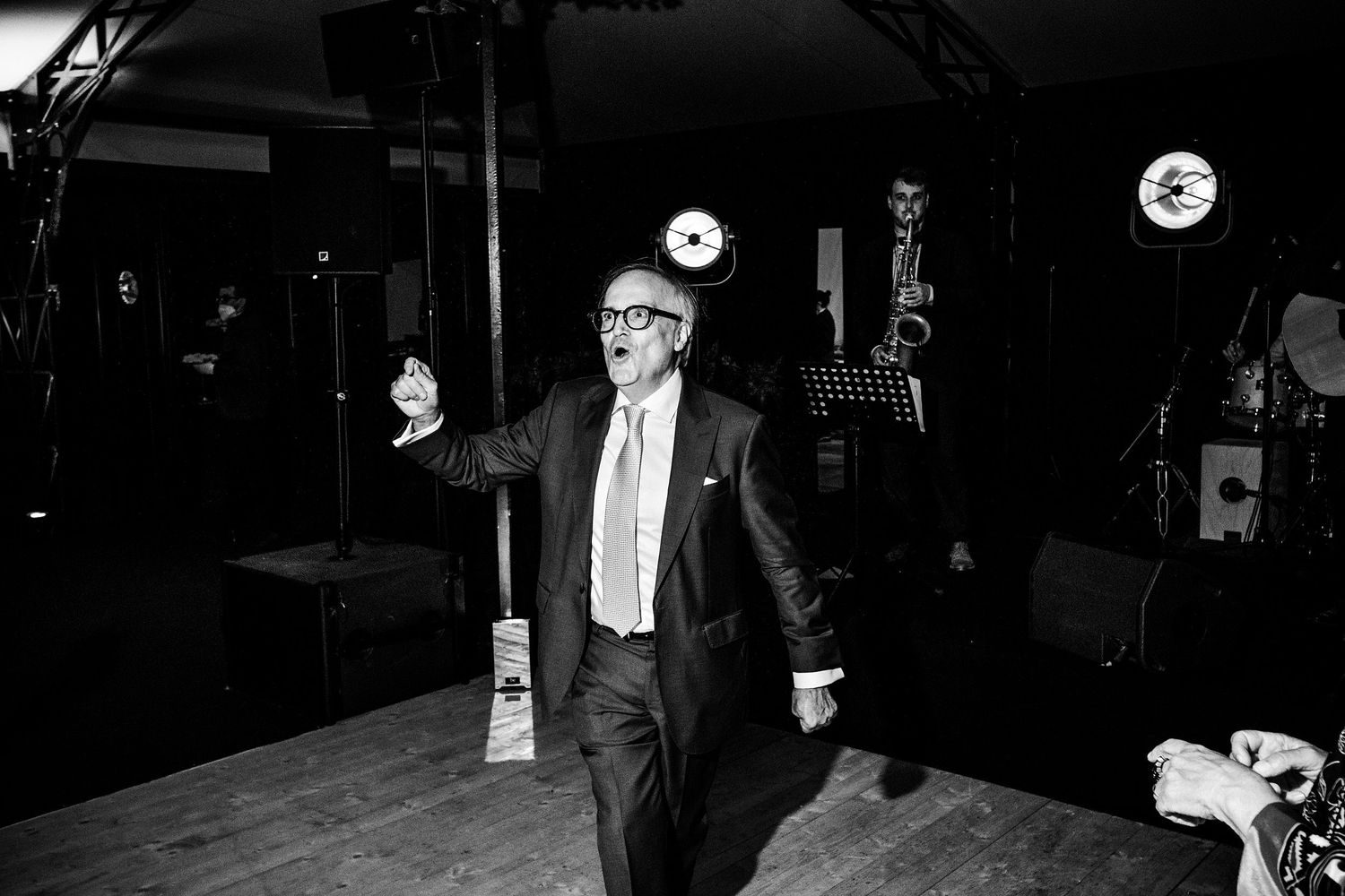 TLOOK photographe de mariage de style documentaire, danse floor