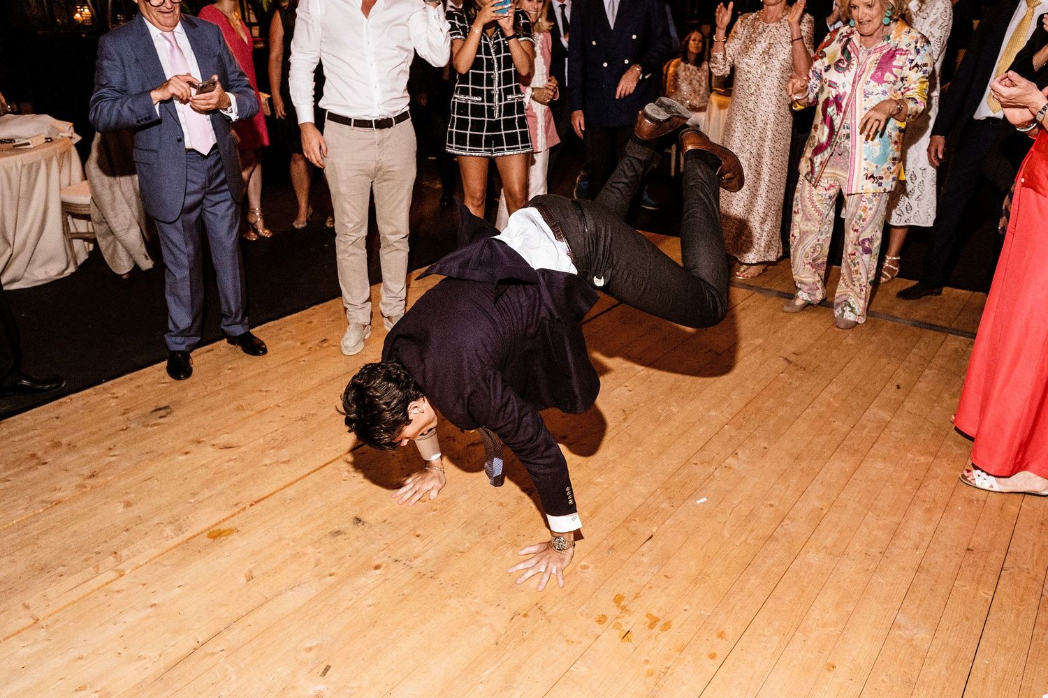 TLOOK photographe de mariage de style documentaire, danse floor