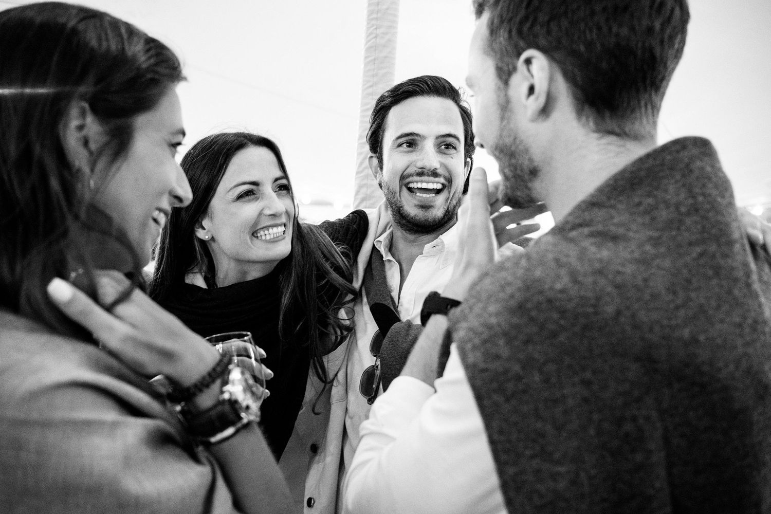 TLOOK photographe de mariage de style documentaire, cocktail au bord du lac