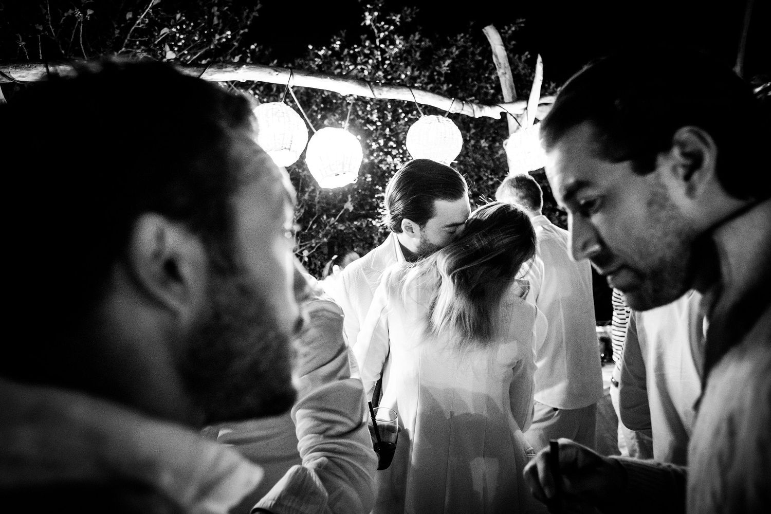 TLOOK photographe de mariage de style documentaire, ambiance danse floor