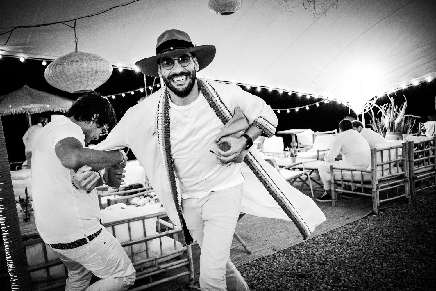TLOOK photographe de mariage de style documentaire, ambiance danse floor
