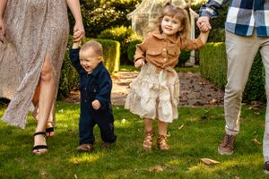 deepwood museum and garden family lifestyle photographer Oregon Salem PNW Childhood memories