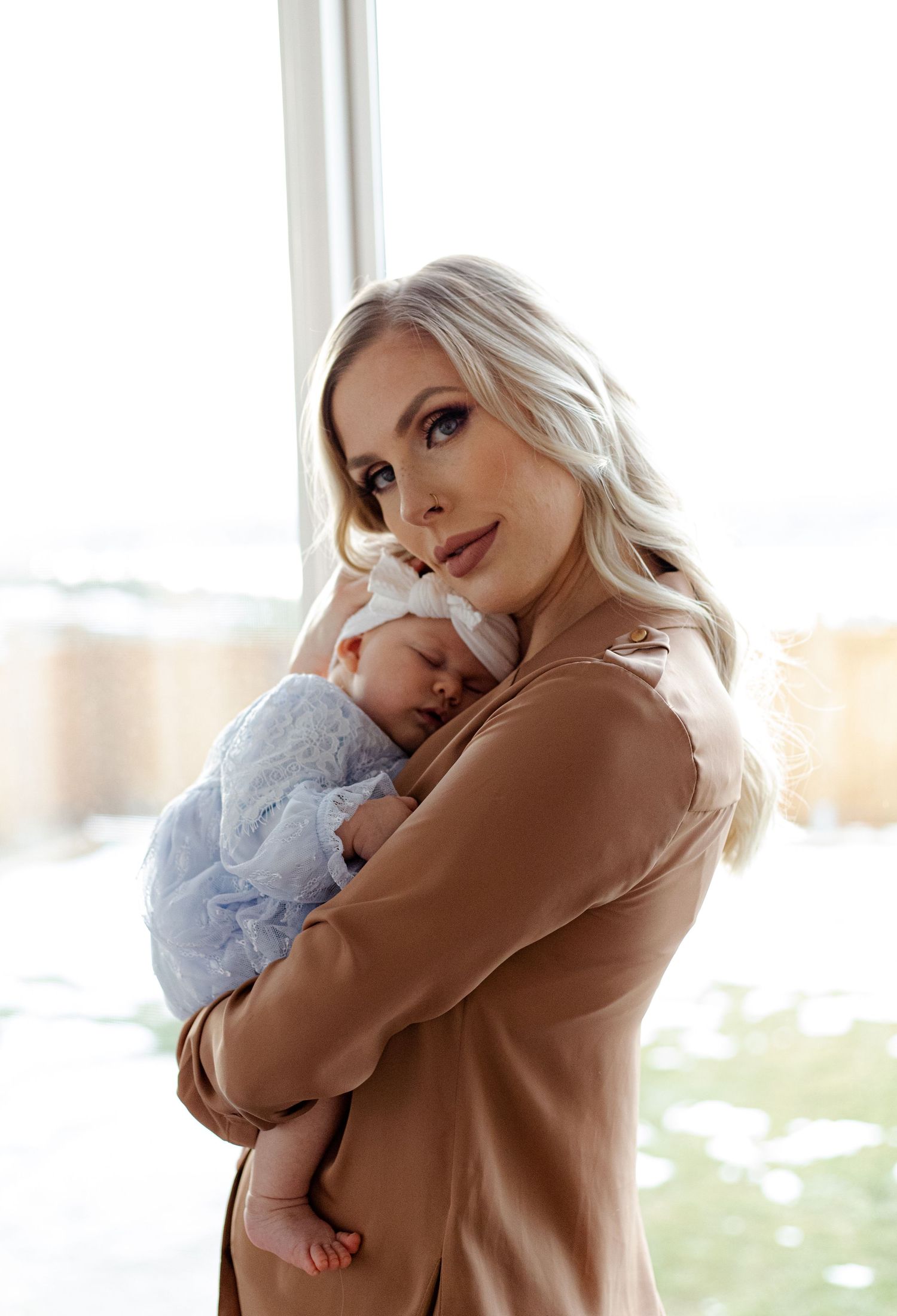 Lindsay June Photography - Newborn Photographer Edmonton