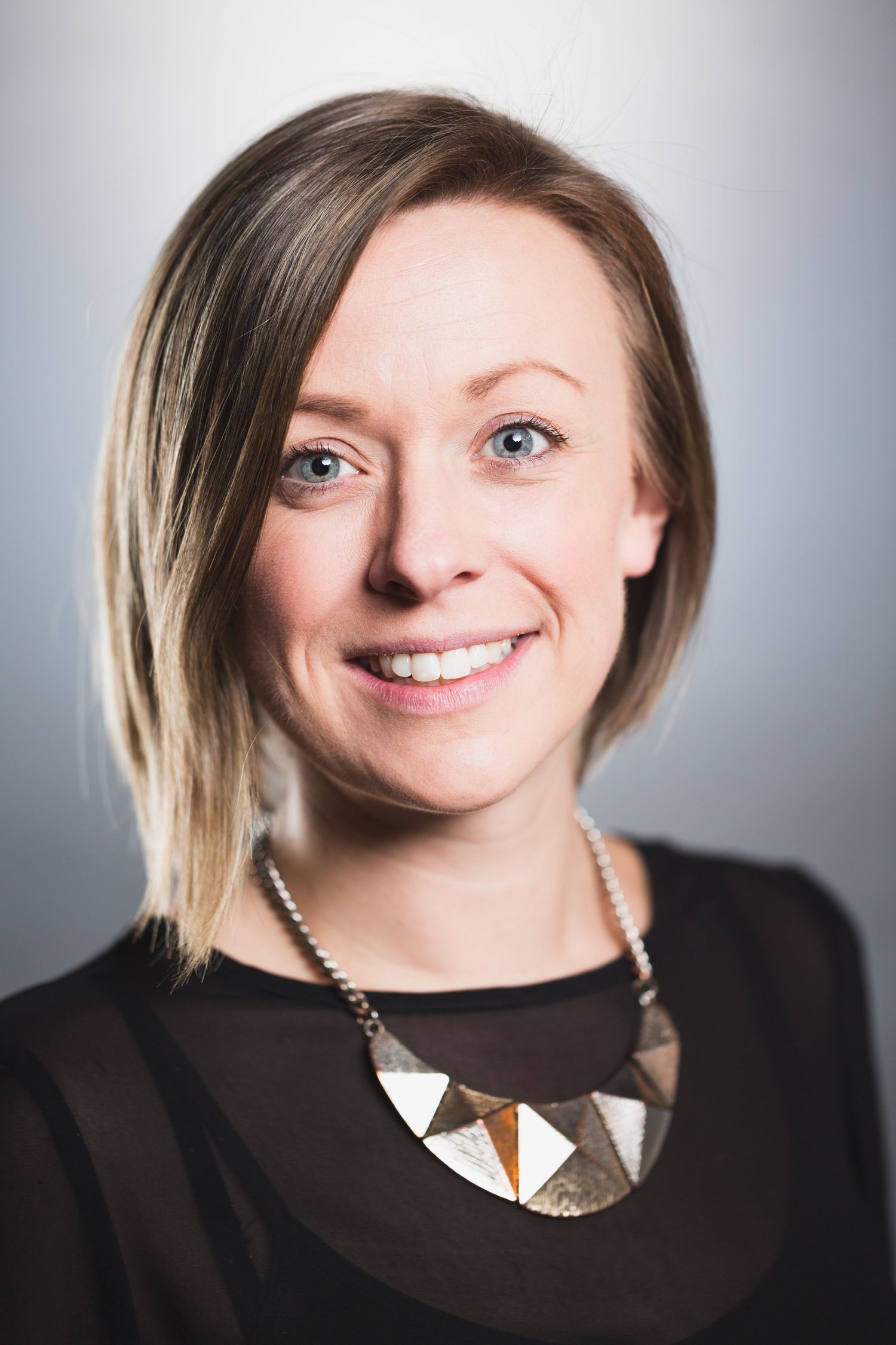 Headshot, Professional Headshot, Portrait Photographer, Uk, Business profile, Profile photo, West Midlands Headshot,
