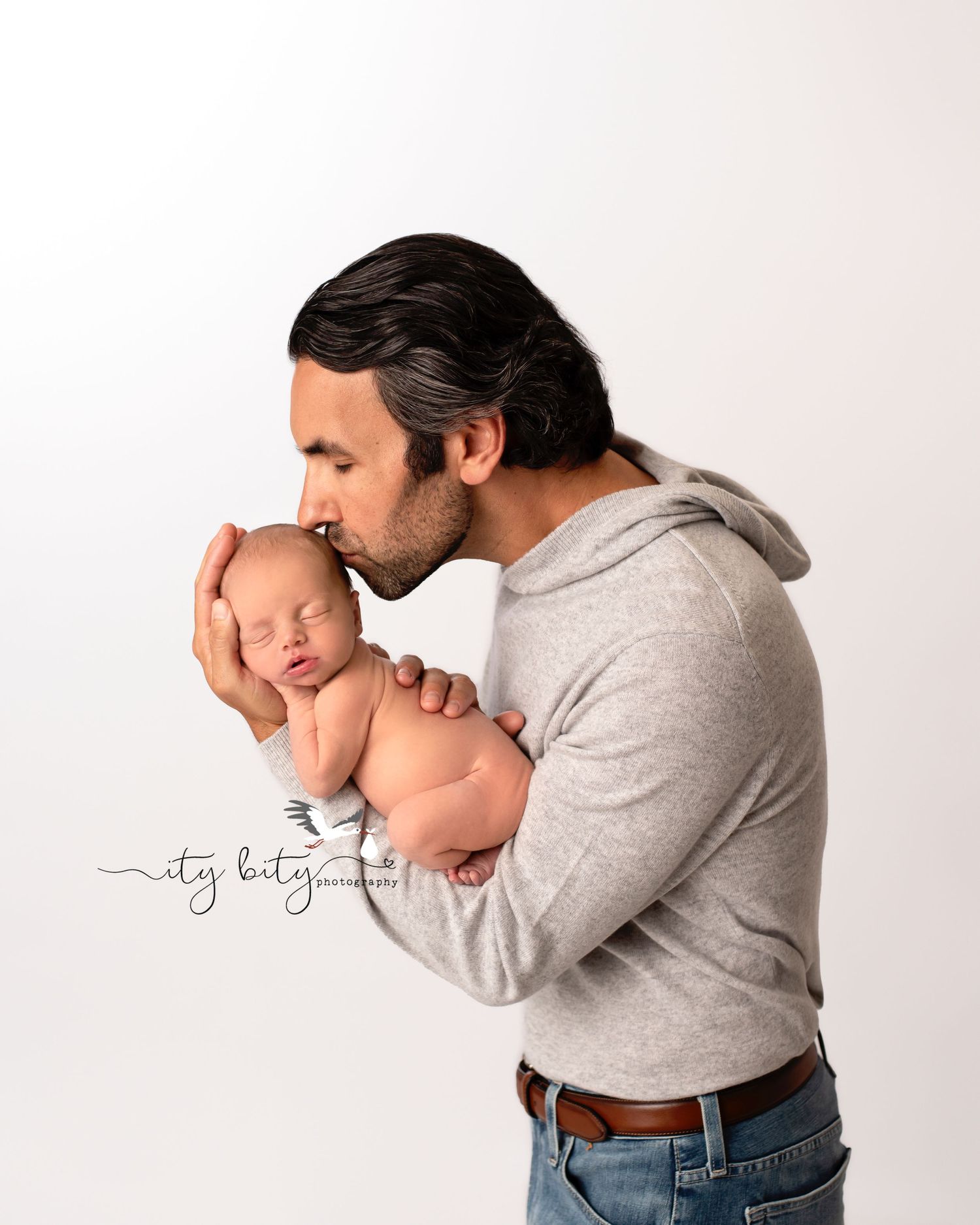 Father Family Newborn Photographer Cleveland Ohio