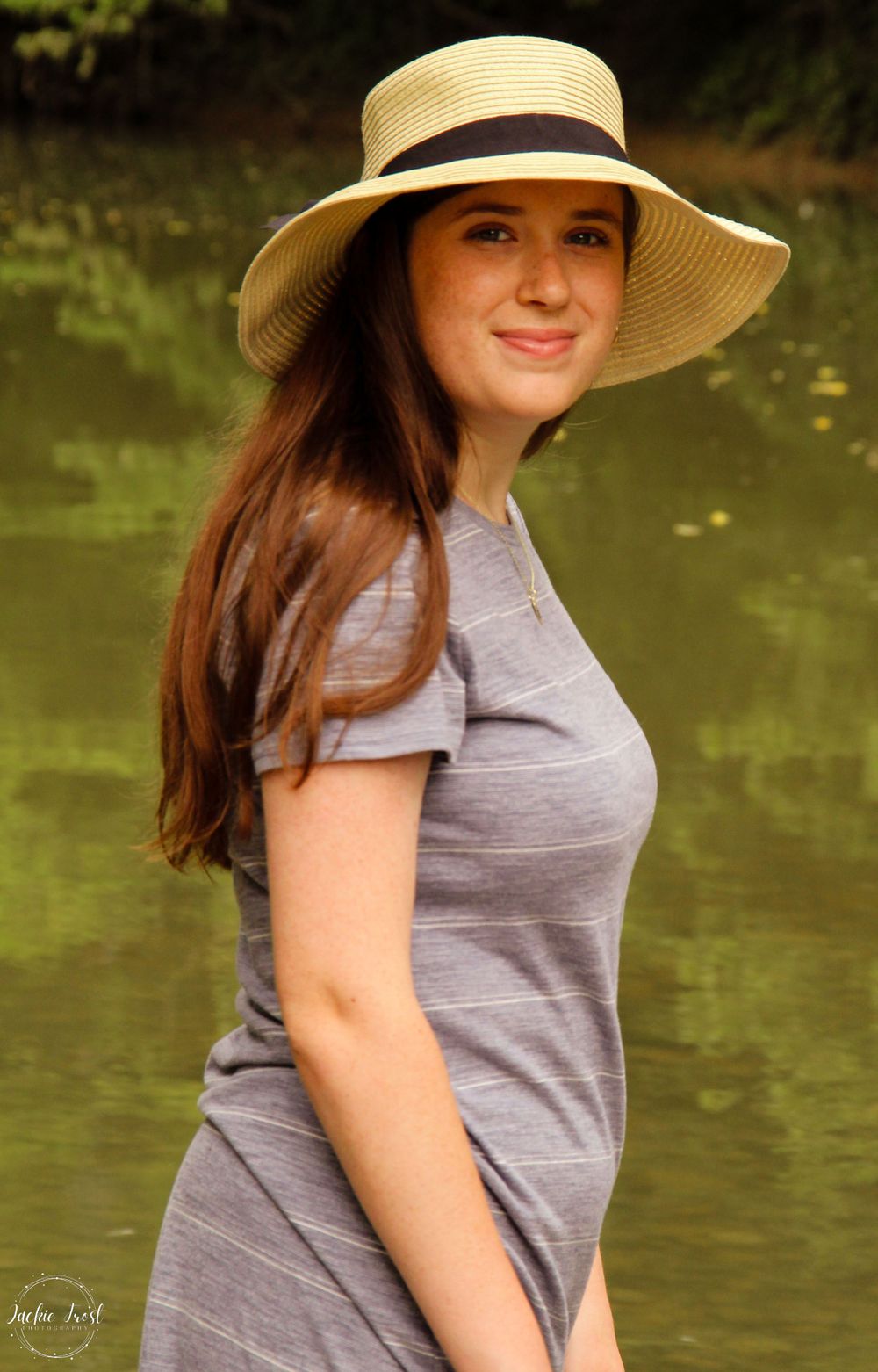 Family, Beckley creek park, Louisville, portrait