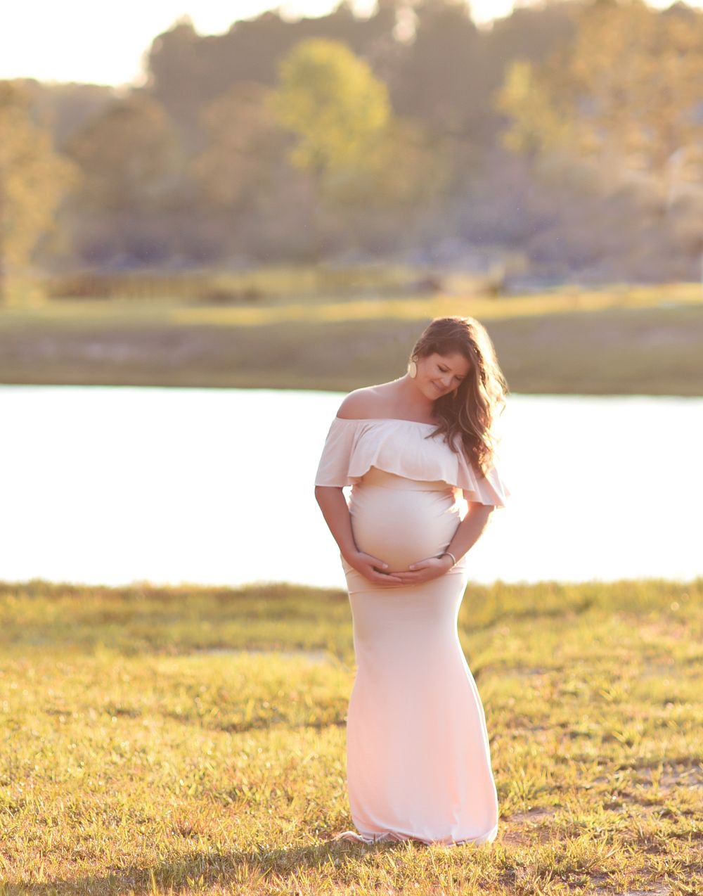 Outdoor sunset maternity