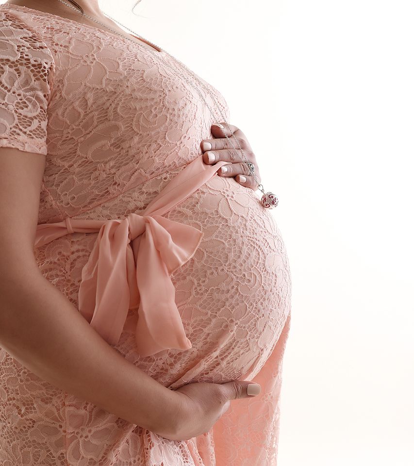 Belly bump Photo