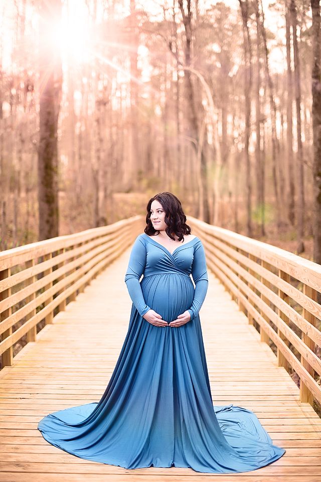 Outdoor New Bern, NC Maternity Portrait