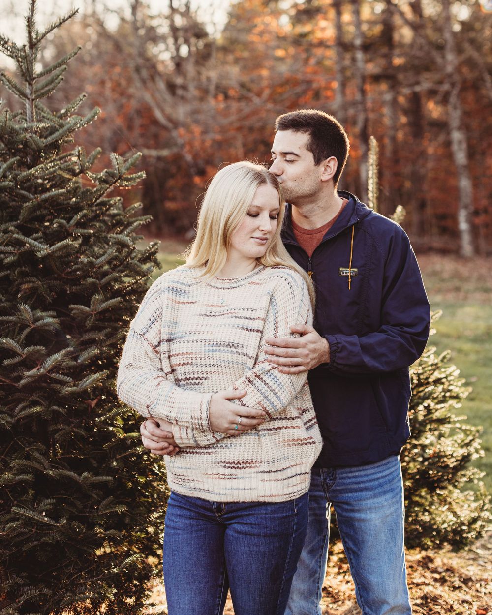 Professional family photo - tree farm edition