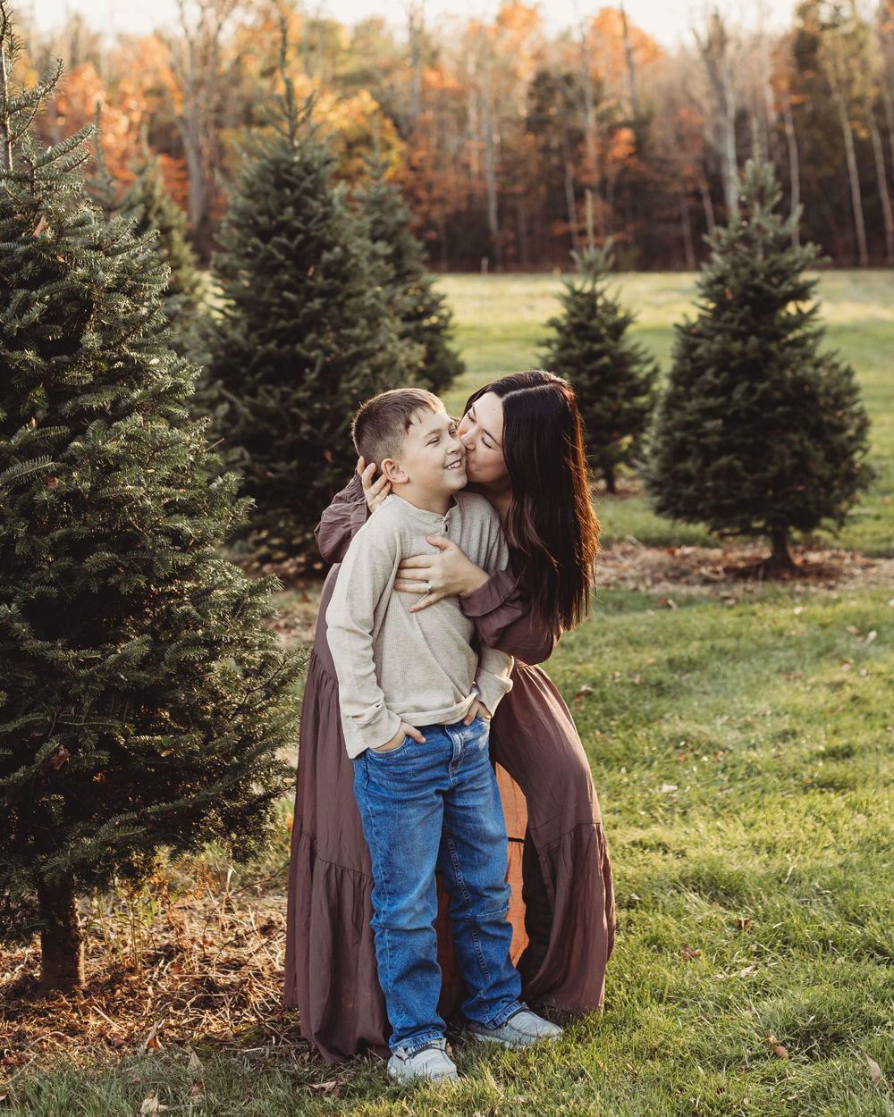 Professional family photo - tree farm edition