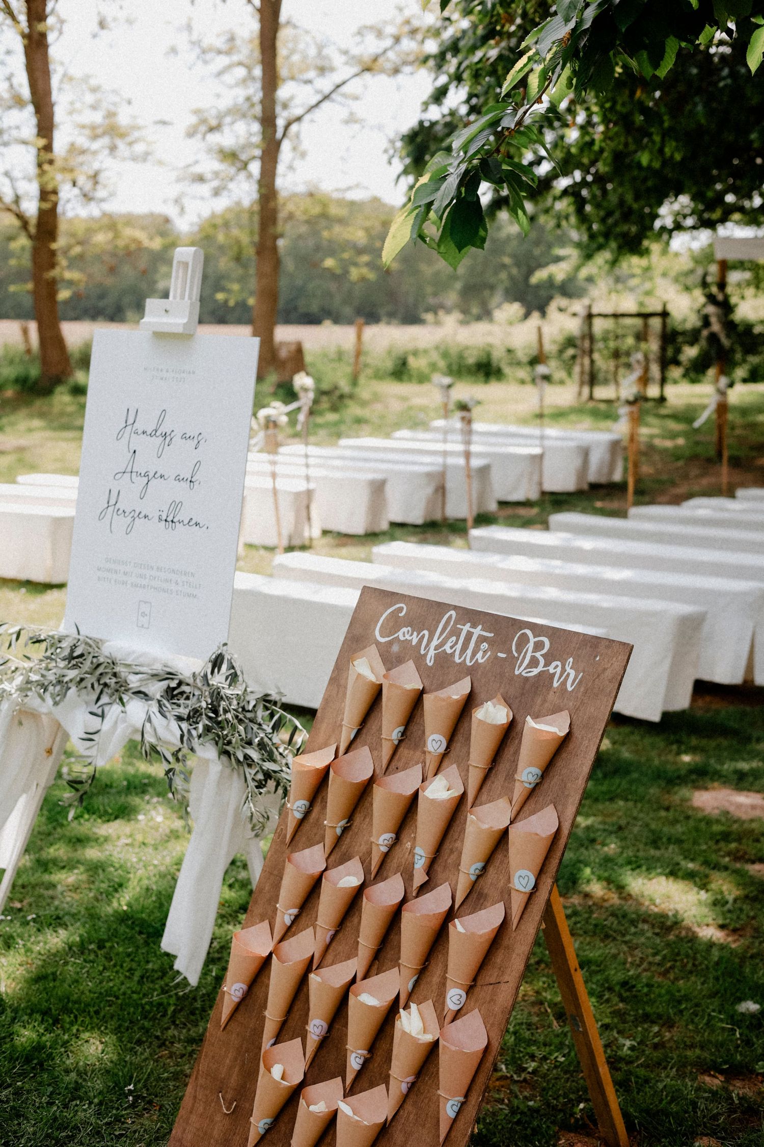 Hochzeit auf dem Gut Moenkhof Echt gluecklich