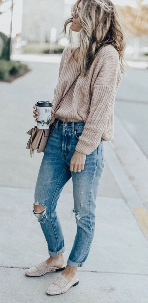 Casual street style with beige knit sweater, distressed jeans and nude loafers.