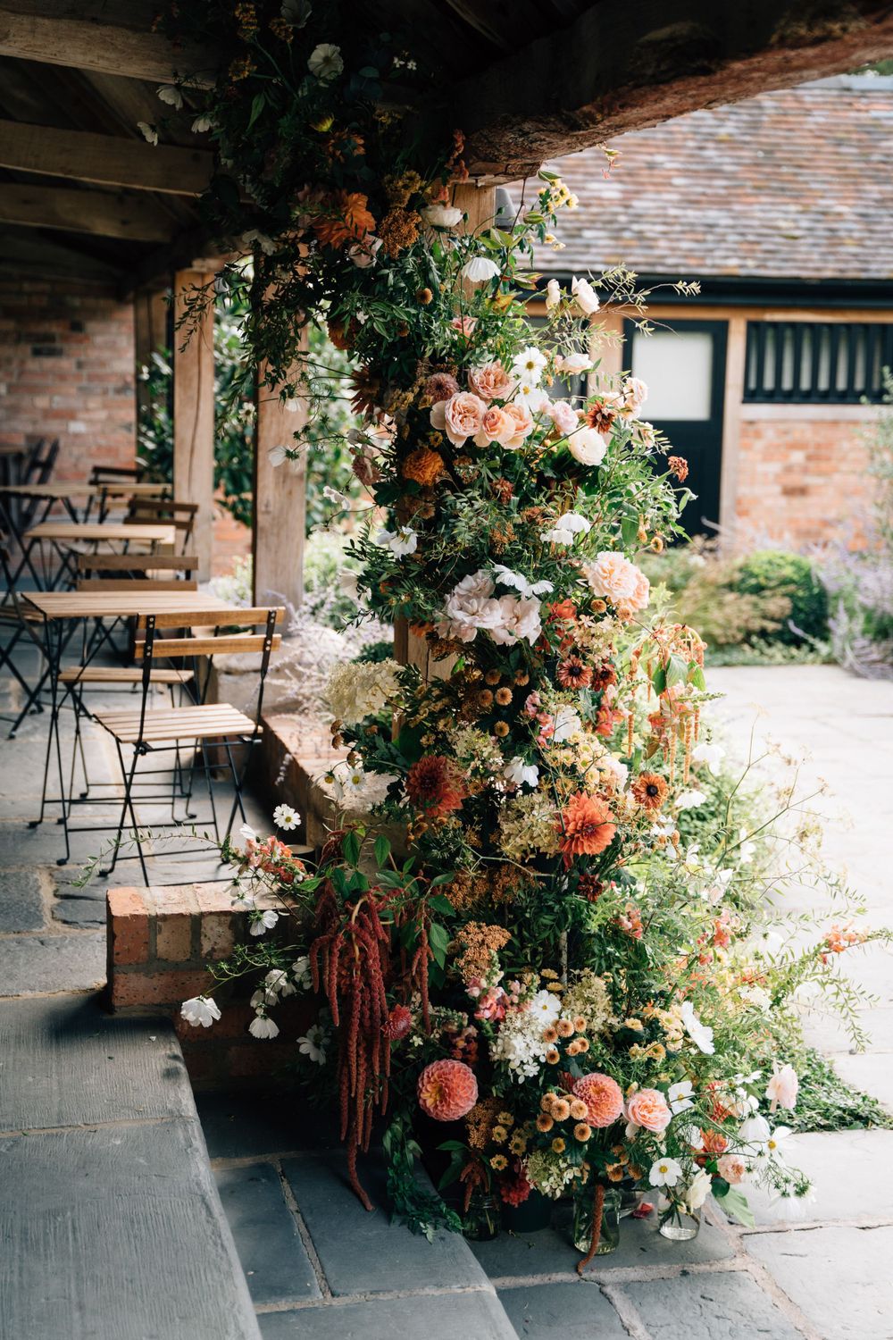 Barns and Yard Wedding Photography