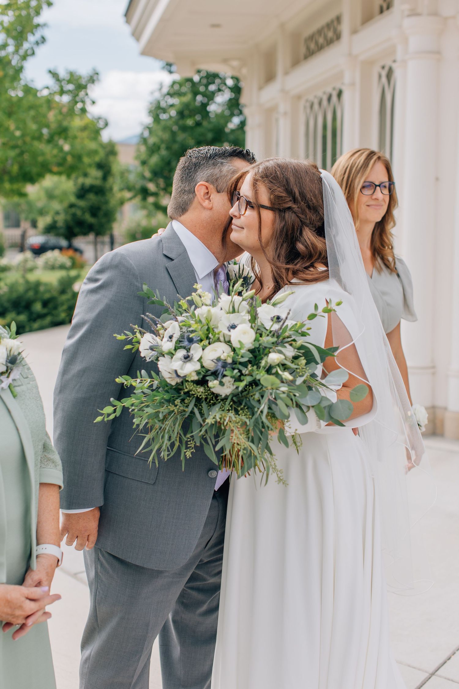 UTAH COUNTY WEDDING PHOTOGRAPHER Provo City Center Wedding Photos