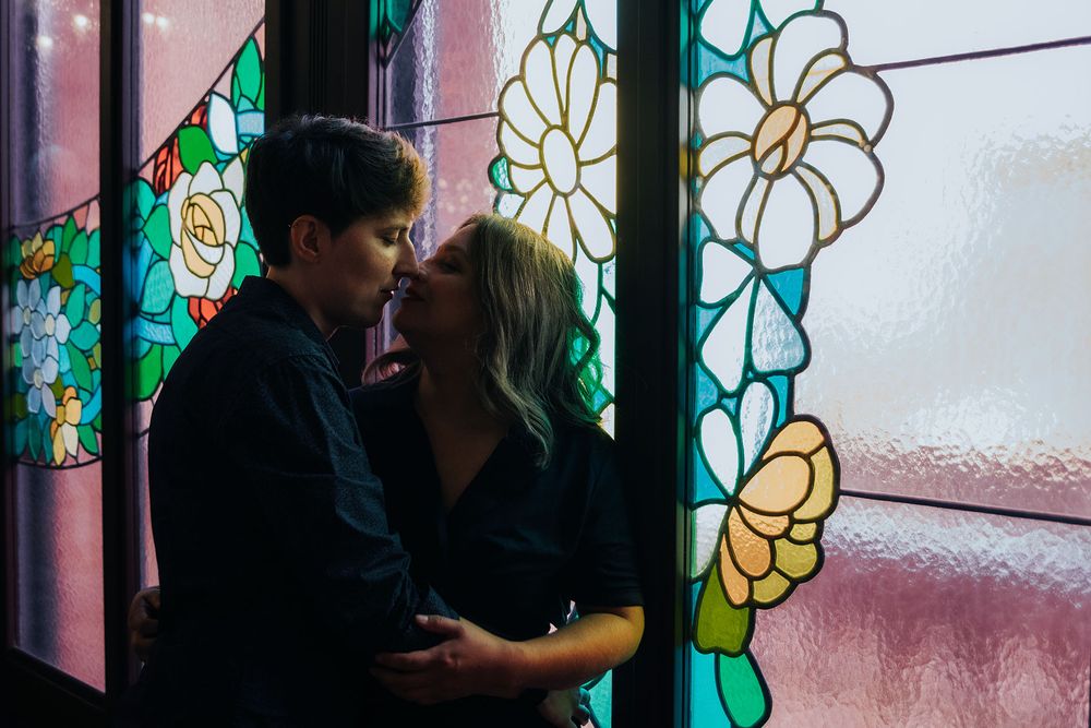 engagement couple photoshoot photo session in Palacio de la musica Barcelona
