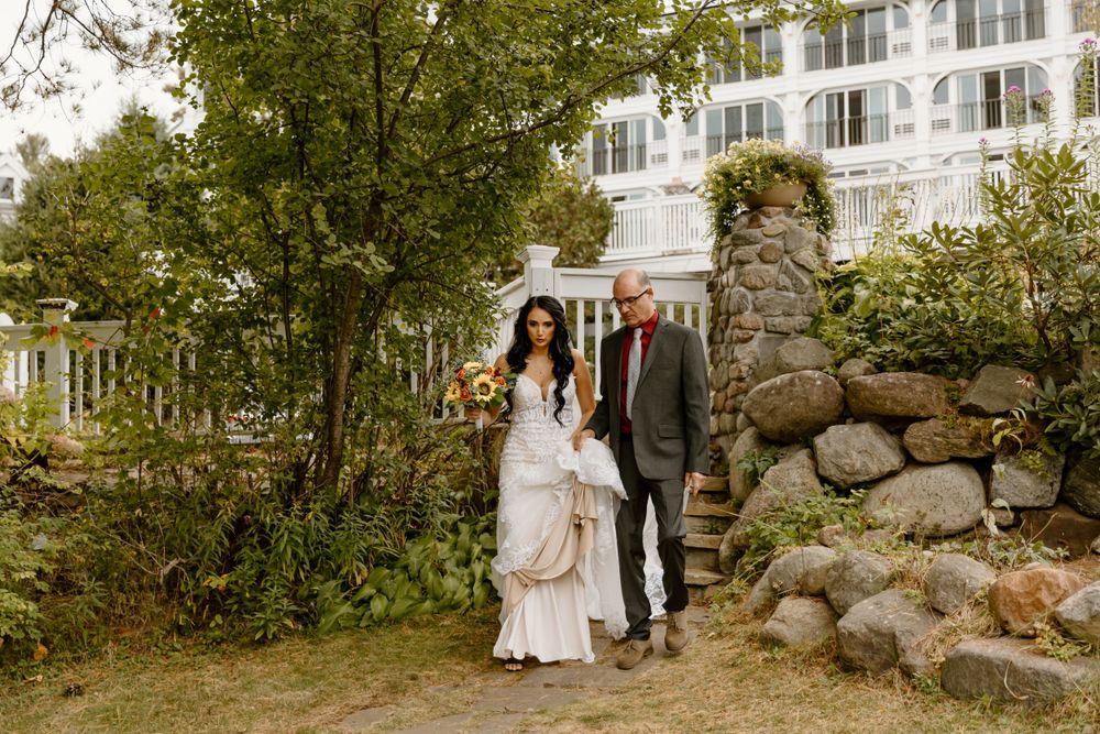 ELOPEMENT WEDDING PHOTOGRAPHY MIRROR LAKE INN LAKE PLACID NEW YORK ADIRONDACK MOUNTAINS UPSTATE