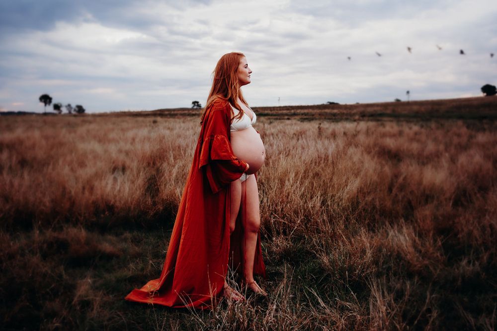 PORT HEDLAND MATERNITY NEWBORN FAMILY MOTHERHOOD PHOTOGRAPHER