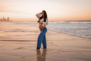 Maternity photographer